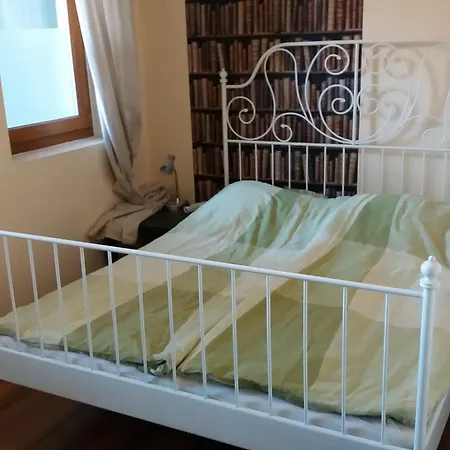 Absolute Center Apartmán Pětikostelí