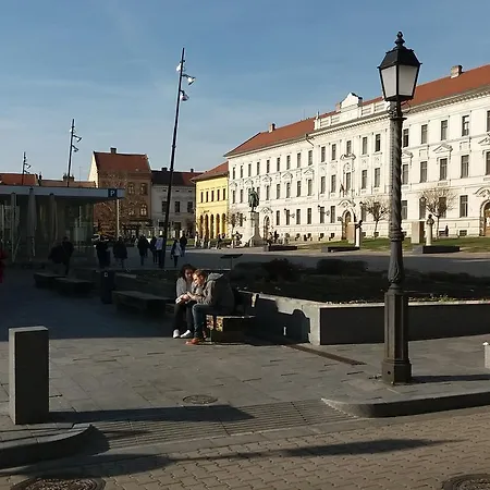 Absolute Center Pětikostelí